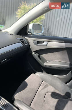 Седан Audi A4 2012 в 
