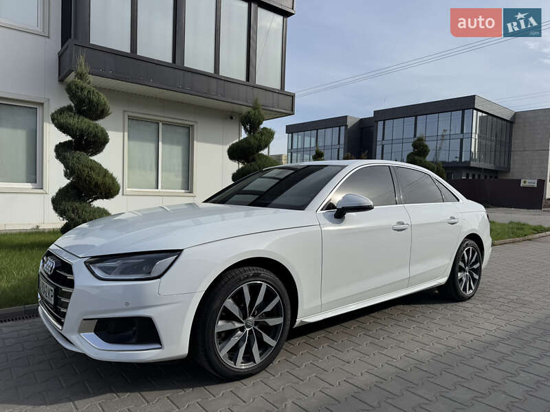 Седан Audi A4 2020 в Києві