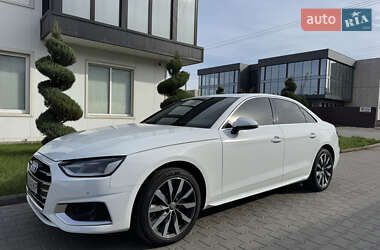 Седан Audi A4 2020 в 