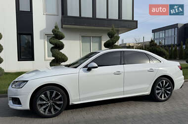 Седан Audi A4 2020 в 