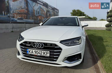 Седан Audi A4 2020 в 