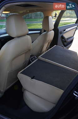 Седан Audi A4 2012 в 