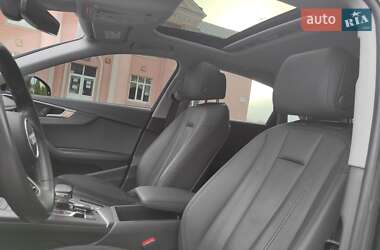 Седан Audi A4 2019 в 