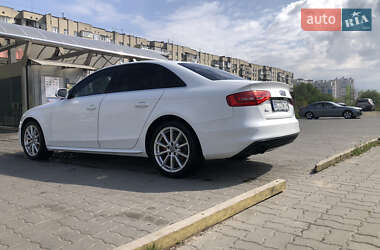 Седан Audi A4 2014 в 