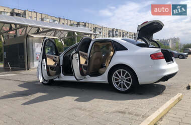 Седан Audi A4 2014 в 