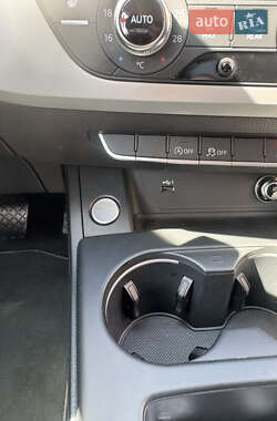 Универсал Audi A4 2020 в 