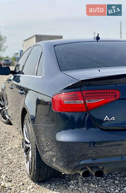 Седан Audi A4 2012 в 