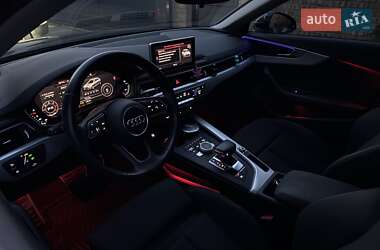 Универсал Audi A4 2017 в 