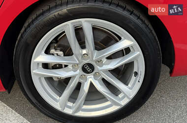 Седан Audi A4 2023 в 