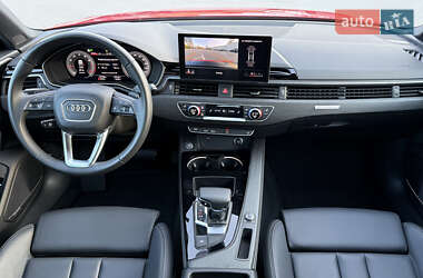 Седан Audi A4 2023 в 