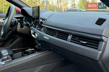 Седан Audi A4 2023 в 