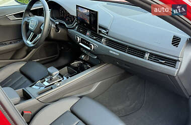 Седан Audi A4 2023 в 