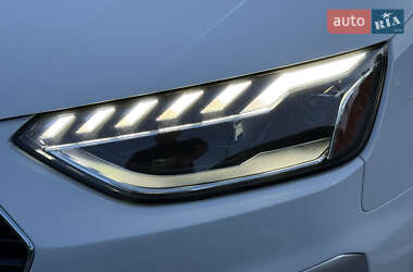 Седан Audi A4 2020 в 