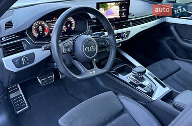 Седан Audi A4 2020 в 
