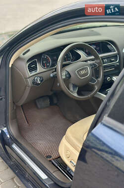 Седан Audi A4 2014 в 