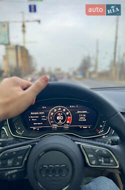 Седан Audi A4 2016 в 