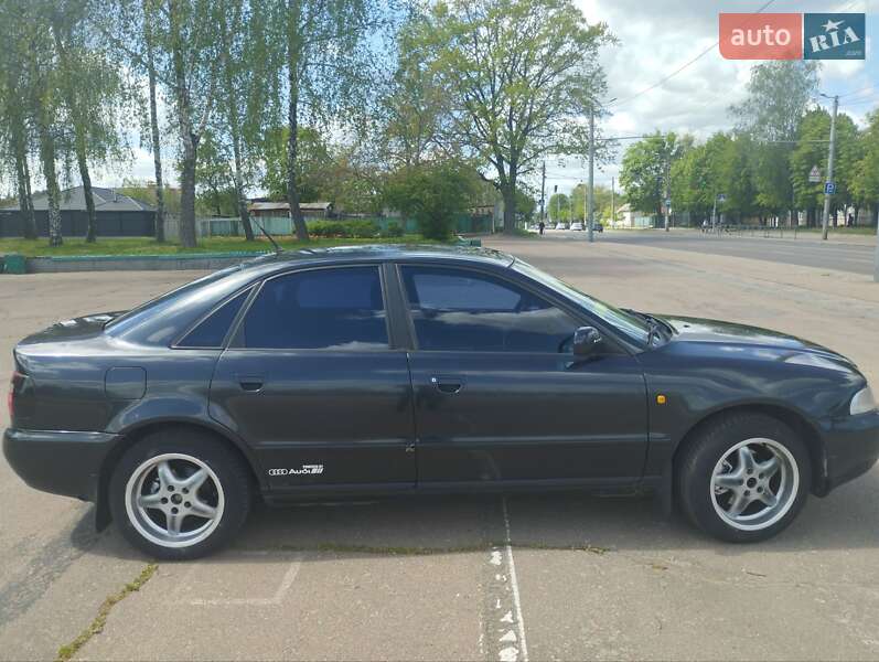 Седан Audi A4 1998 в Житомире