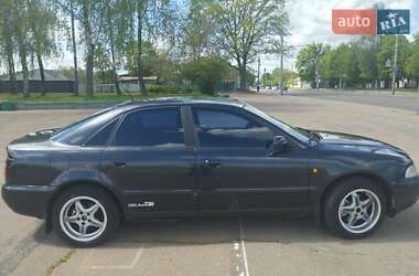 Седан Audi A4 1998 в 