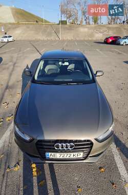 Седан Audi A4 2013 в 