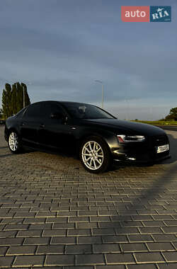 Седан Audi A4 2015 в 