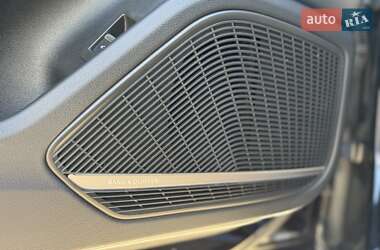 Седан Audi A4 2023 в 