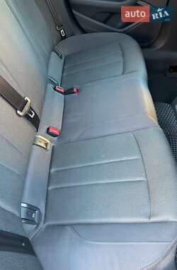 Седан Audi A4 2017 в 