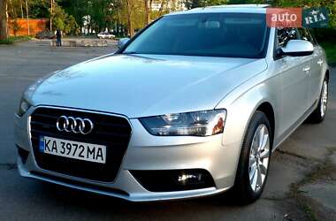 Седан Audi A4 2012 в Киеве