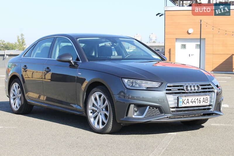 Седан Audi A4 2019 в 