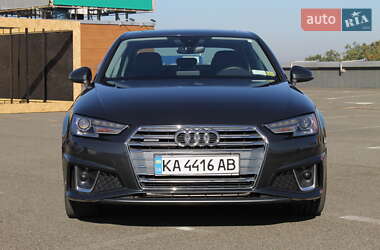 Седан Audi A4 2019 в 