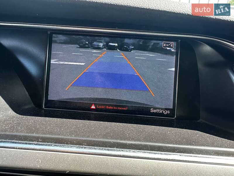 Седан Audi A4 2013 в Ровно