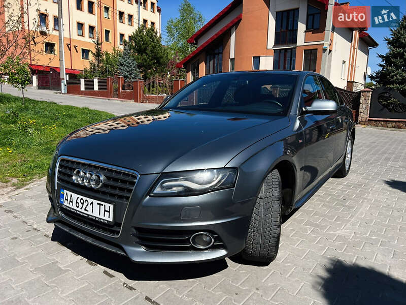Седан Audi A4 2011 в 