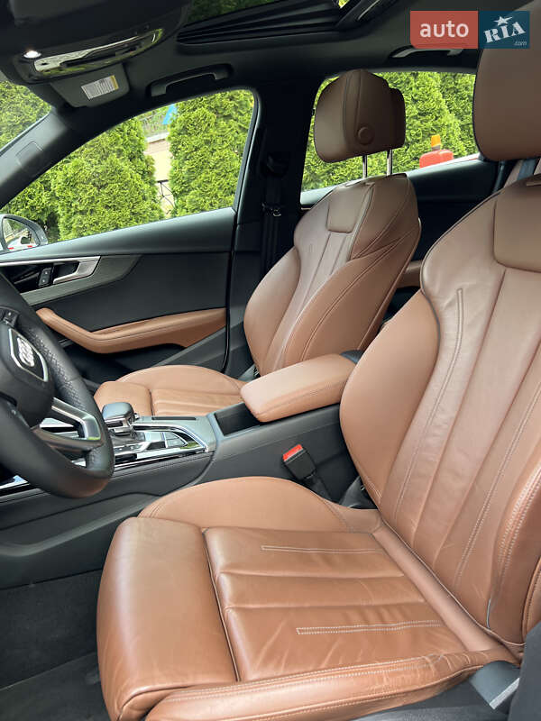 Седан Audi A4 2022 в Киеве