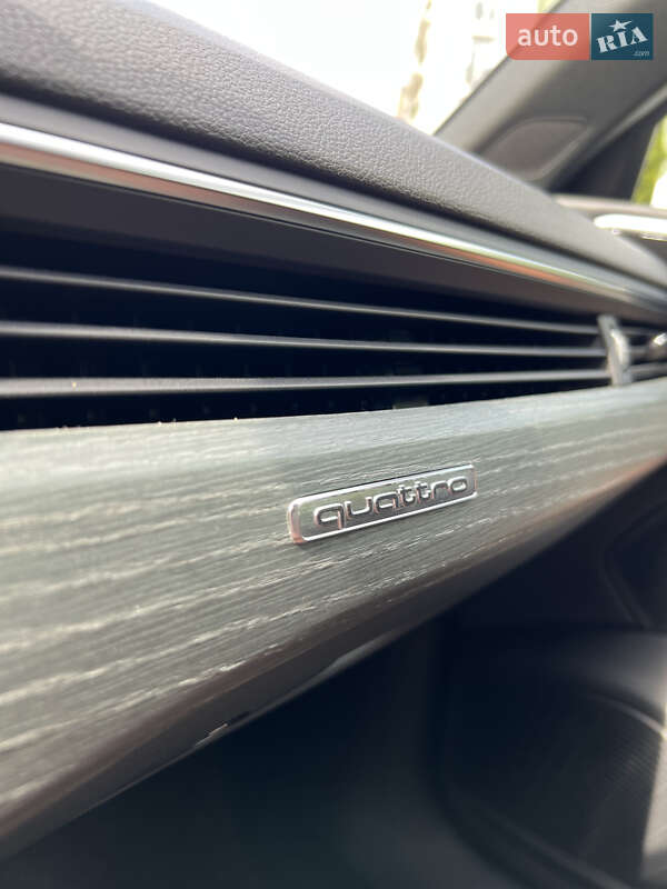 Седан Audi A4 2022 в Киеве