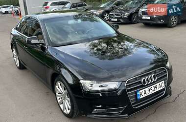 Седан Audi A4 2012 в Киеве