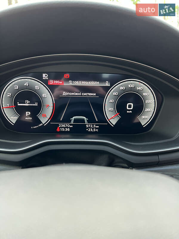 Седан Audi A4 2022 в Киеве