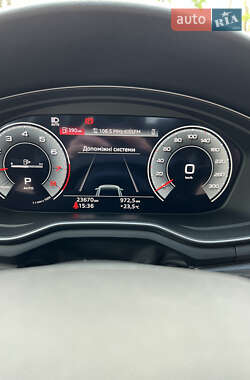 Седан Audi A4 2022 в 