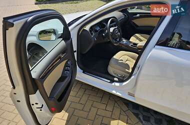 Седан Audi A4 2012 в 