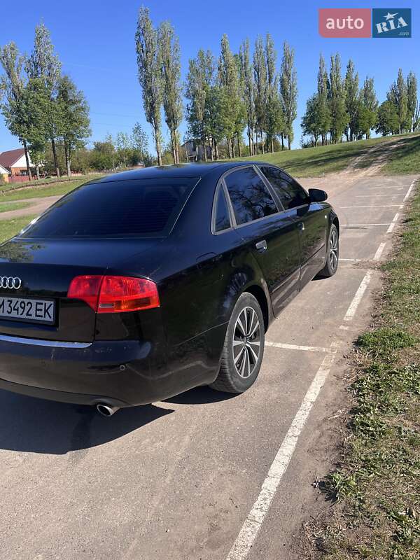 Седан Audi A4 2005 в Тростянце