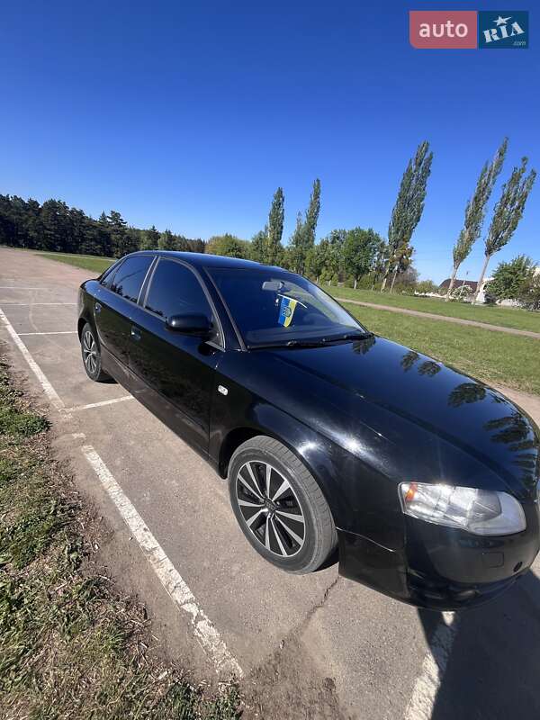 Седан Audi A4 2005 в Тростянце