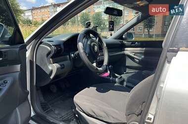 Универсал Audi A4 2000 в 