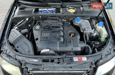Седан Audi A4 2002 в 