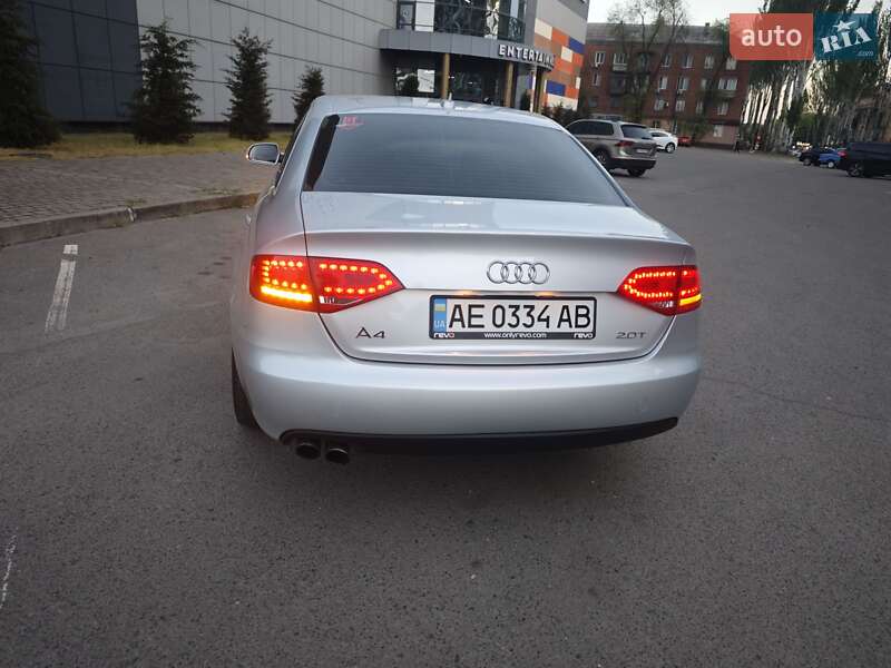 Седан Audi A4 2011 в Кривому Розі