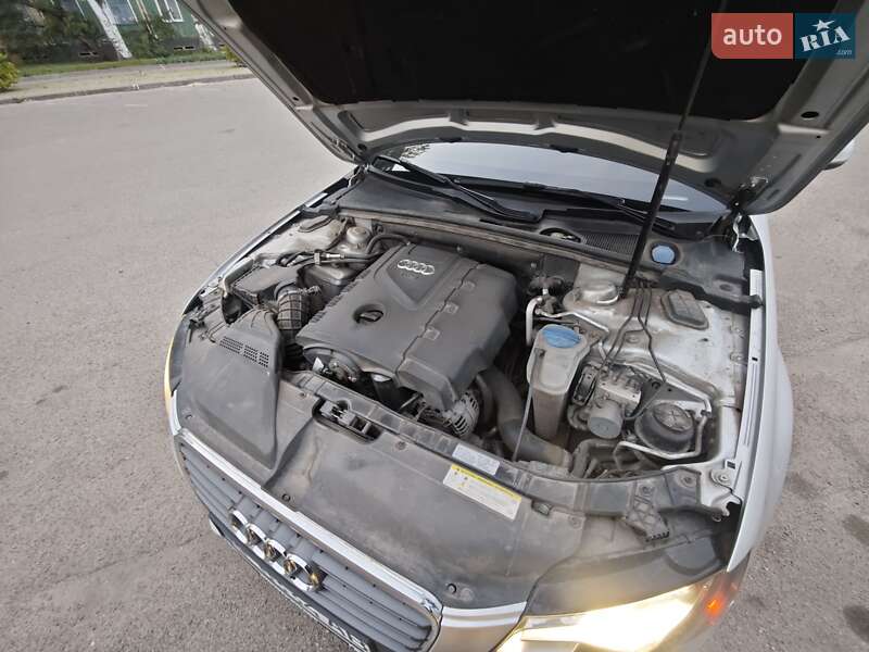 Седан Audi A4 2011 в Кривому Розі