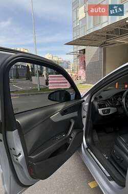 Седан Audi A4 2017 в 