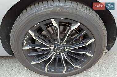 Седан Audi A4 2017 в 