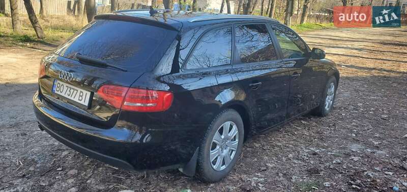 Універсал Audi A4 2010 в Чорткові