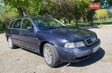 Універсал Audi A4 1997 в Чугуєві
