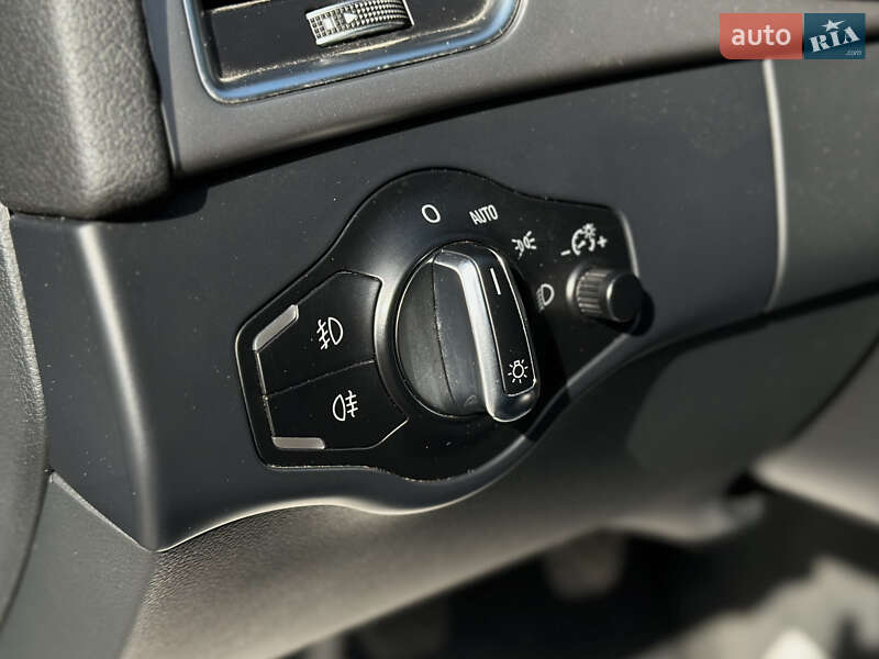 Седан Audi A4 2014 в Шептицькому