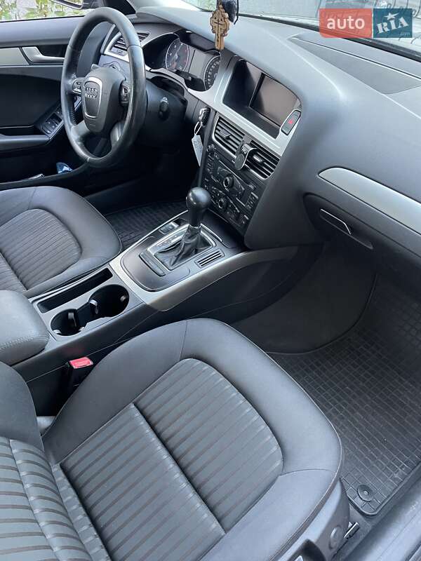 Универсал Audi A4 2008 в Малине