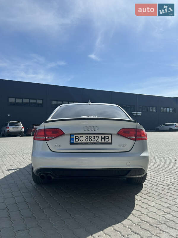 Седан Audi A4 2012 в Бориславе